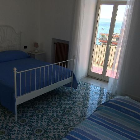 The Reef House Bed and Breakfast Pozzuoli Buitenkant foto