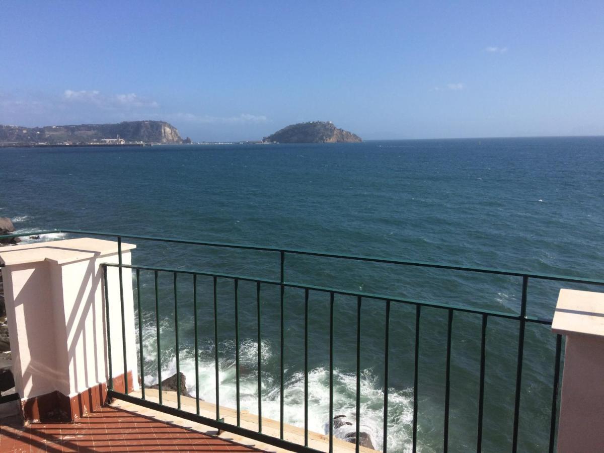The Reef House Bed and Breakfast Pozzuoli Buitenkant foto