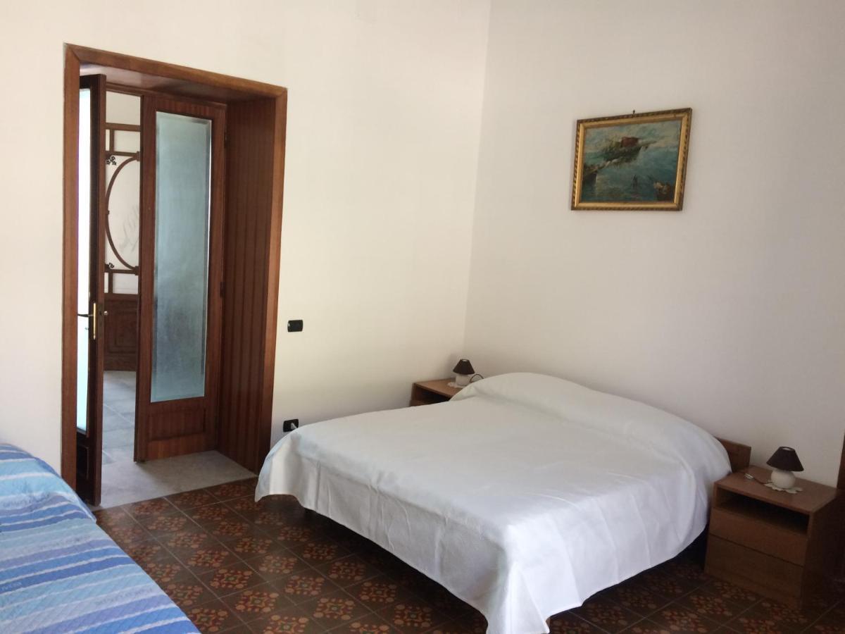 The Reef House Bed and Breakfast Pozzuoli Buitenkant foto