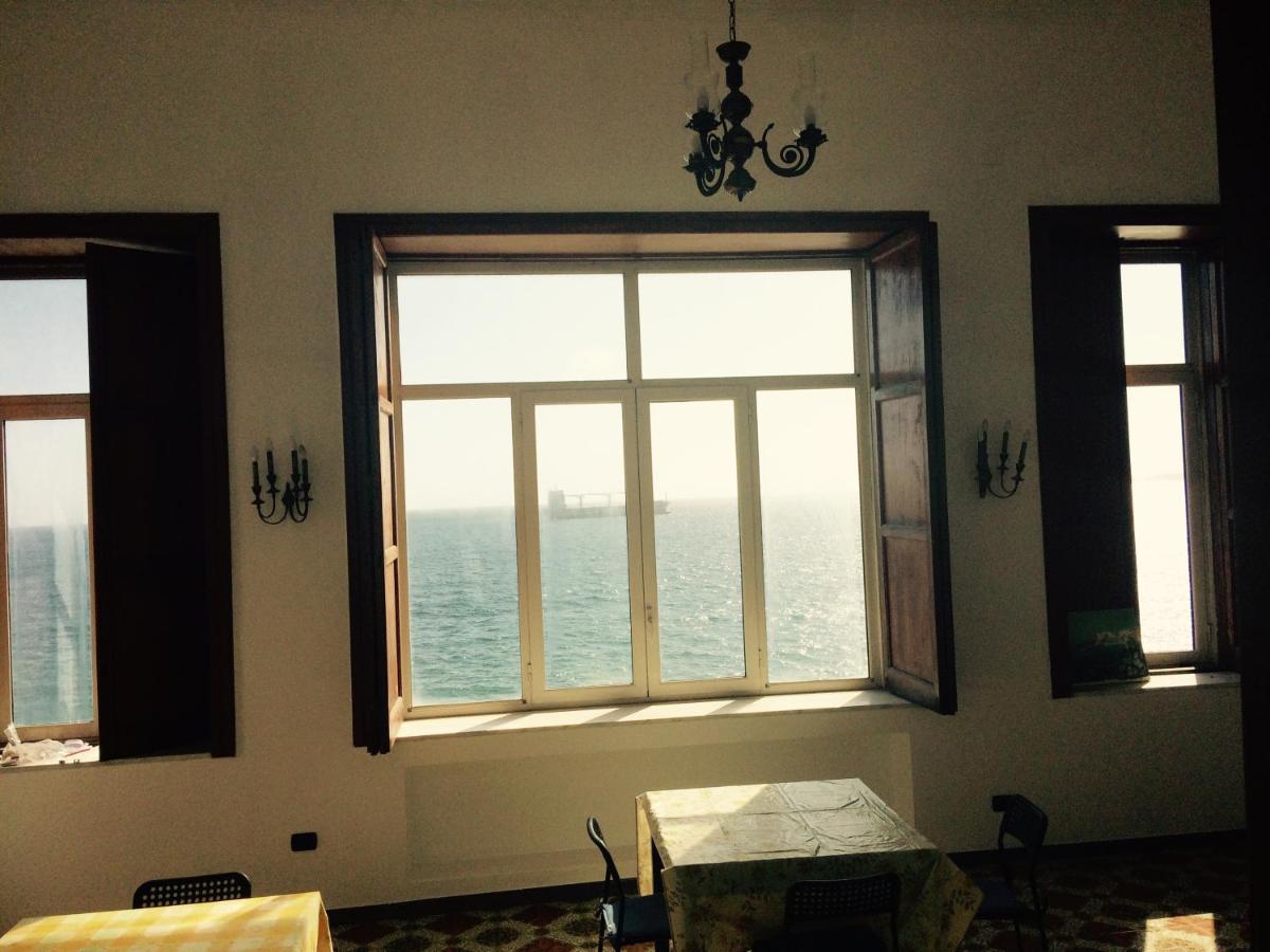 The Reef House Bed and Breakfast Pozzuoli Buitenkant foto